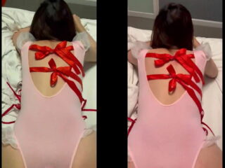 Em hóa thân thành món quà sinh nhật tặng anh