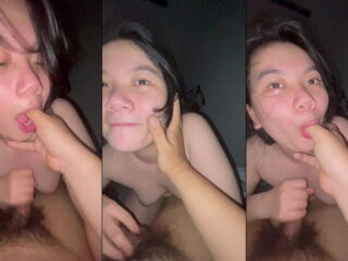 Em hàng dễ thương lên giường em hóa thú